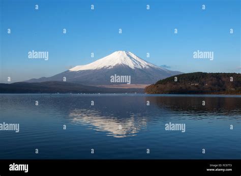 Mt Fuji View From Lake Yamanaka Yamanaka City Japan Stock Photo Alamy