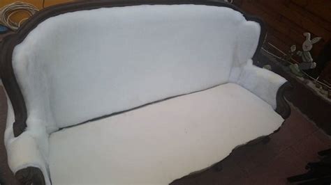 Das polsterei team wurde mehrfach durch ausgewiesene polsterer aus der polstermobelindustrie erganzt. Sofa neu polstern: Anleitung zum Nachmachen ...