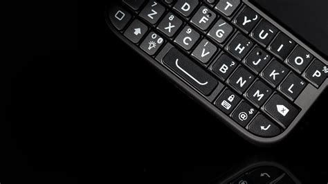 懷念黑莓的感覺！ Typo 2 保護殼鍵盤登陸 Iphone 6！