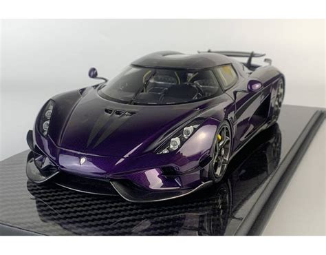 Koenigsegg Regera Carbon Purple