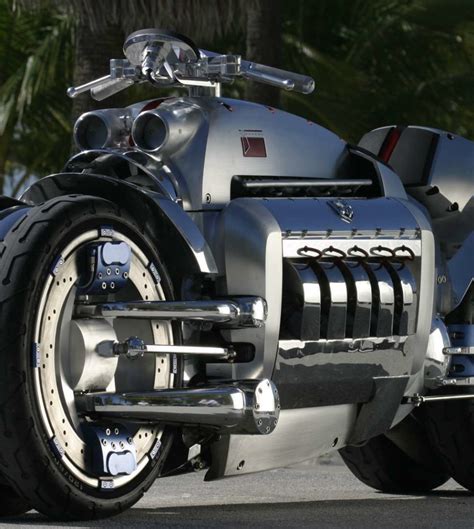 But dodge tomahawk's design is very unusual comparing to other motorcycle. Stunning Dodge Tomahawk Redefines Motorcycles - Wow Amazing