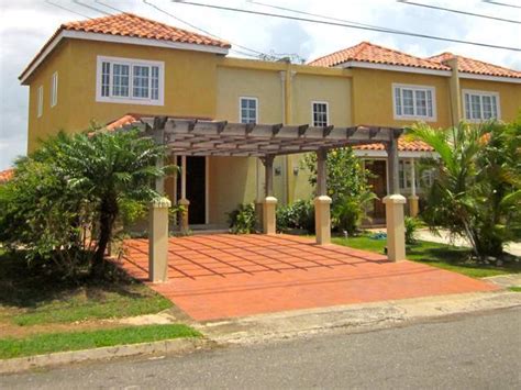 The spacious house has 4 bedrooms, 4 bathrooms, 2 powder rooms and a recently renovated kitchen. Real Estate Lawyers in Jamaica on Buying Property in Jamaica