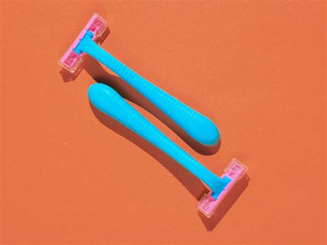 Exactly How To Shave Pubic Hair Safely If You Have A Vagina Self