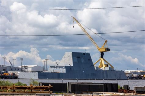 Hii Set To Install First Hypersonic Missiles On Uss Zumwalt Uss Michael Monsoor During Repair