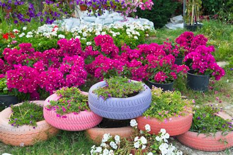 30 Wonderful Diy Used Tire Planters For Flower Garden Ideas Diy
