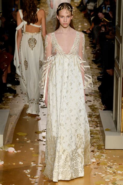 Valentino Haute Couture Spring 2016 Paris Fashion Week Cool Chic