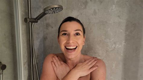 I Took Cold Showers Every Day For Six Months And The Benefits Are Life Changing Glamour