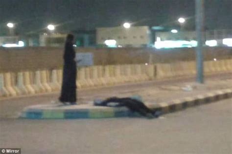 Drunk Saudi Arabian Woman Lies Passed Out In The Street In Photo