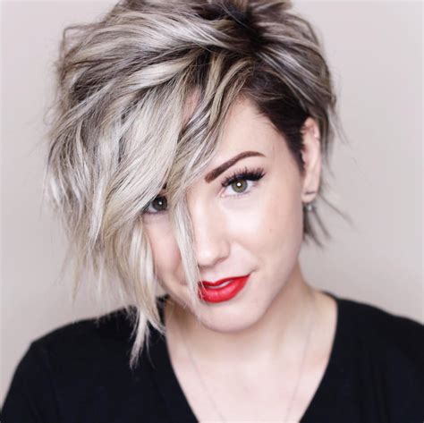 35 Thick Hair Short Hairstyles For Women Images Most Popular