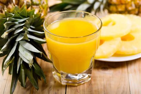 13 Amazing Benefits Of Pineapple Juice Kim Kardashians Favorite Juice