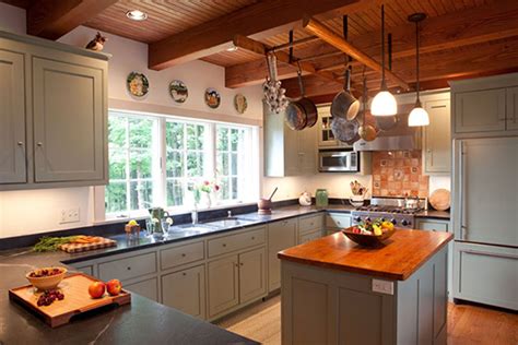 As with custom cabinets, you are able to choose from a range of standard features to customize your cabinet look. How to Choose Stock Cabinets for Your Kitchen | Kitchen Cabinets