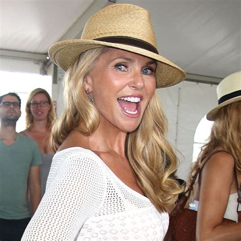 Christie Brinkley Continues To Look Amazing At 59 E Online