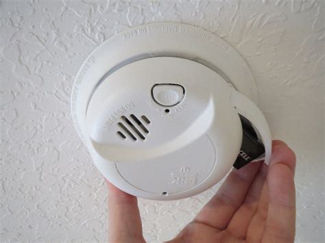 Chirping Smoke Detector Fix Or Replace It