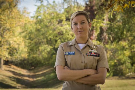 Face Of Defense Sea Stories Help Navy Recruiter Succeed Us
