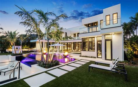 Pin By Sorella Paper Design On Backyard Pools ♡ Luxury Modern Homes