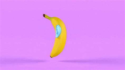 Hilarious And Surprising Bananas GIFs Fubiz Media