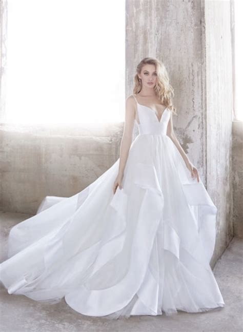 Hayley Paige Andi 6800 New Wedding Dress Save 18 Stillwhite