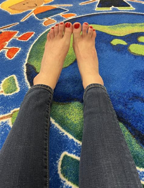 Sneaky Teacher Feet 😉 What Do You Think Rpublicfeetpics