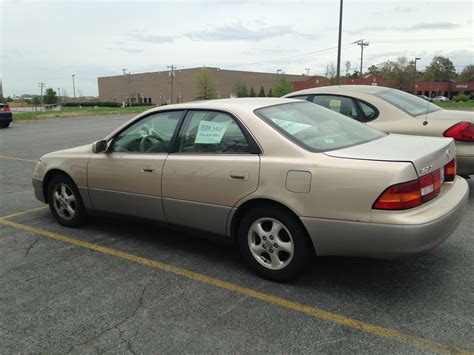 Simply research the type of car you're interested in and then select a used car from our. 1999 Lexus ES 300 - Overview - CarGurus