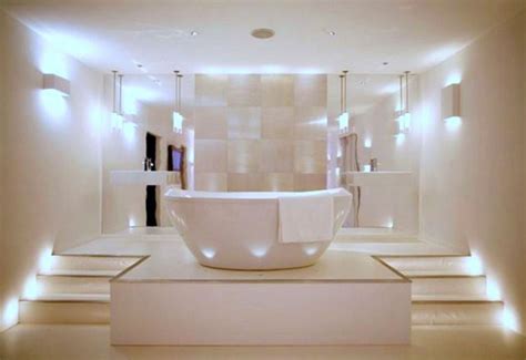 18 Stunning Master Bathroom Lighting Ideas