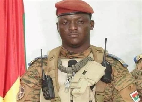 Burkina Faso Le Capitaine Ibrahim Traoré Désigné Président