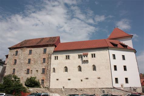 Pokrajinski Muzej Celje Vzhodnoazijske Zbirke V Sloveniji