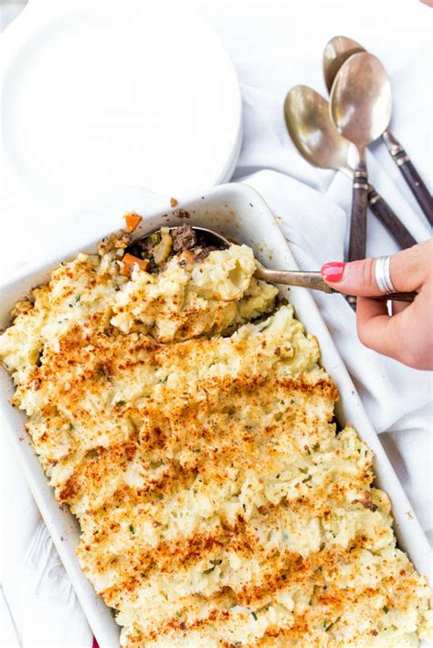 That saucy, deeply flavourful filling, that creamy potato topping, and that awesome golden cheese crust.… while shepherd's pie is. Classic Shepherd's Pie Recipe - Reluctant Entertainer