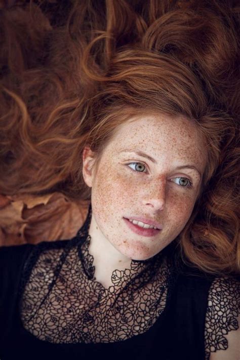 40 Fascinating Pictures Of People With Freckles Red Hair Freckles Redheads Freckles Freckles