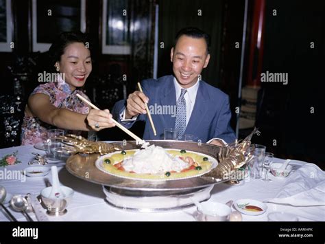 Woman Vintage 1950 S Eating Hi Res Stock Photography And Images Alamy