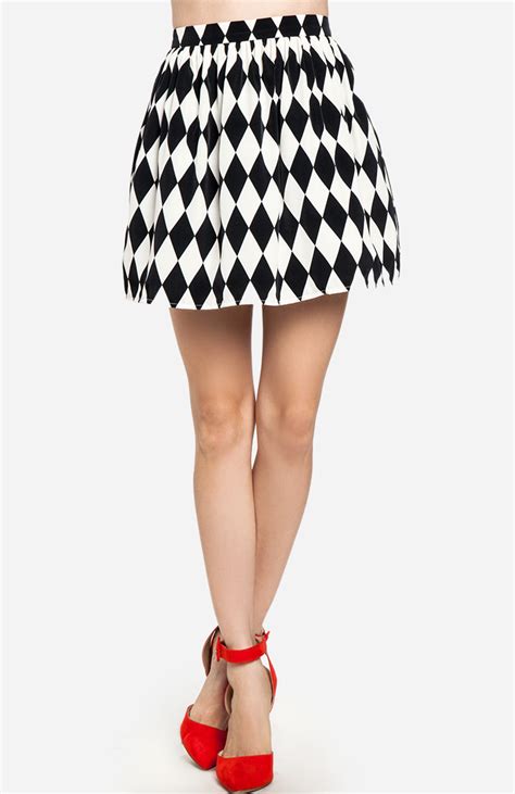 Diamond Checkered Skirt In Blackwhite Dailylook