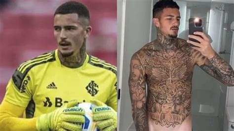 Emerson Jr Goleiro Do Internacional Se Atrapalha E Posta Nude Em