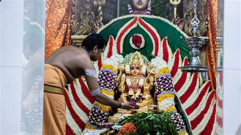 Sri Periyachi Amman Poojai Sri Mariamman Karagam Procession At Sri