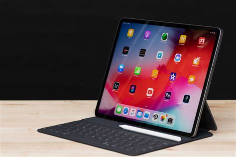 Apple Ipad Pro Review 2018 The Fastest Ipad Is Still An Ipad The Verge
