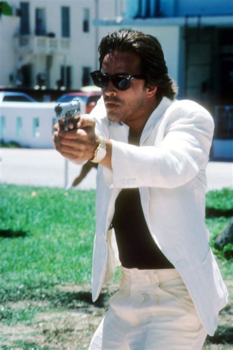 Don Johnson As Sonny Pointing Gun Miami Vice 4x6 Photo Moviemarket