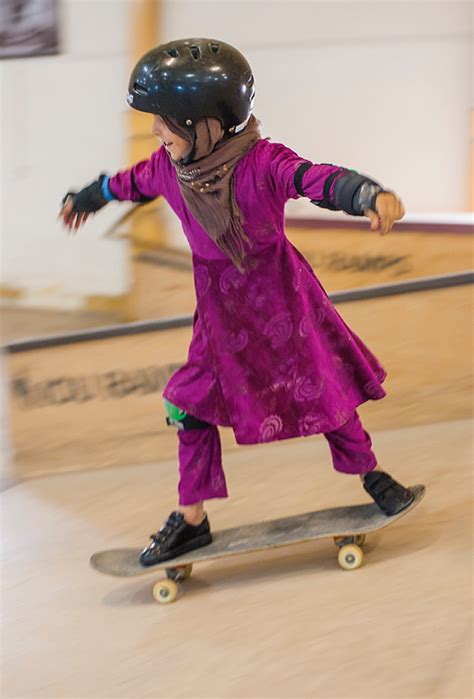 Meet The Skate Girls Of Kabul Afghan Girl Skate Girl Skateboard Girl