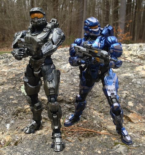 Halo 4 Play Arts Kai Master Chief Figure Review Square Enix Halo Toy News