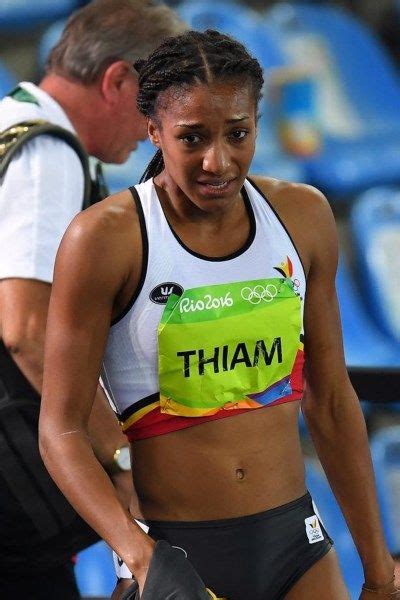 Volg hier al het nieuws, standen en medailles van de atleten. Nafi Thiam valt coach huilend in de armen na behalen van ...