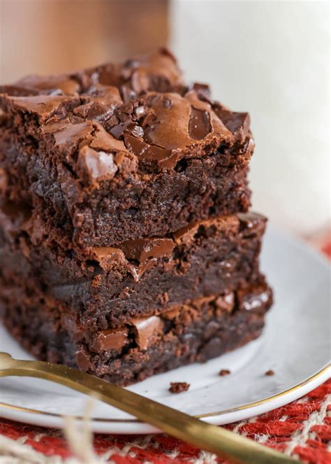 best fudgy brownies {dense and chewy} lil luna