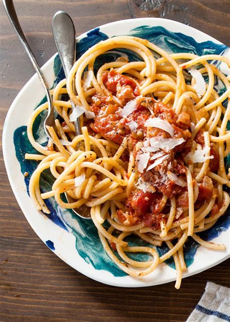 The Easiest Way To Make A Jar Of Pasta Sauce Taste Homemade Kitchn