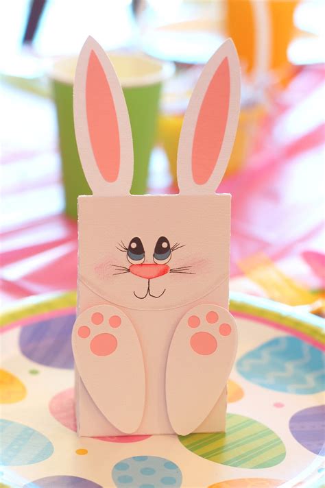 For newborns to teens, these are the easter gifts kids can appreciate. Paper Creations by Kristin: Easter Bunny Gift Bags