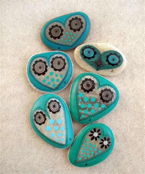 20 Painted Rock Crafts Dragonfly Designs