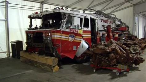 Crushed Ladder Truck Fdny On 911 Fire Trucks Firefighter Pictures Fdny