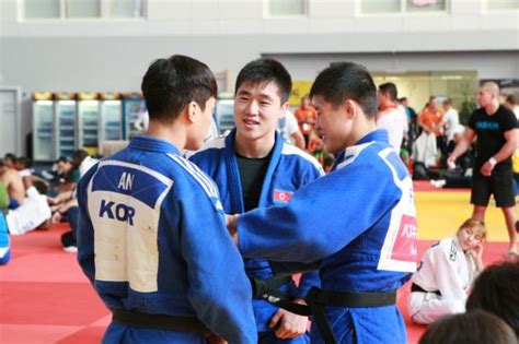 Discover more posts about 여자친구. '2018 세계유도선수권대회' 첫 남북 유도 단일팀, '한 번 내봅시다 ...