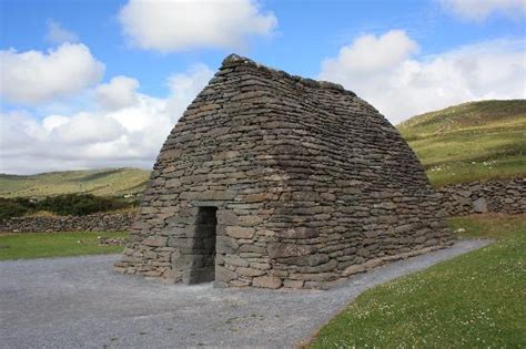 Ireland Co Kerry Dingle Peninsula Gallarus Oratory