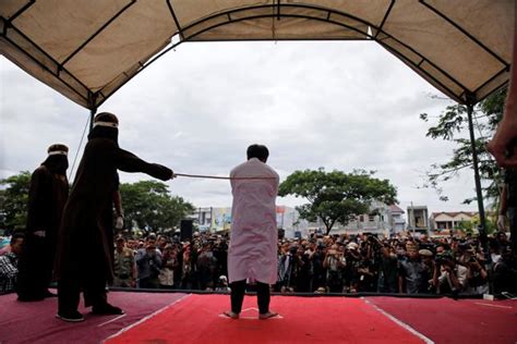 In Photos Indonesian Men Caned For Gay Sex In Aceh Hindustan Times