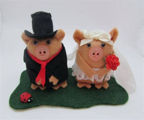 Wedding Pigs Pig Wedding Cake Topper Bride And Groom Pig Etsy
