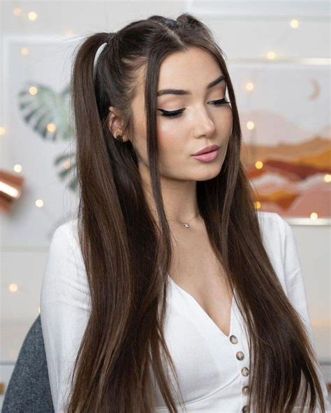 Pin By Cycy On Aesthetics Easy Hairstyles For Long Hair Aesthetic