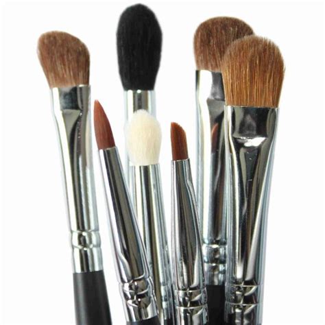 The time has probably come to face up. How to: Clean your make up brushes | bellabox Australia
