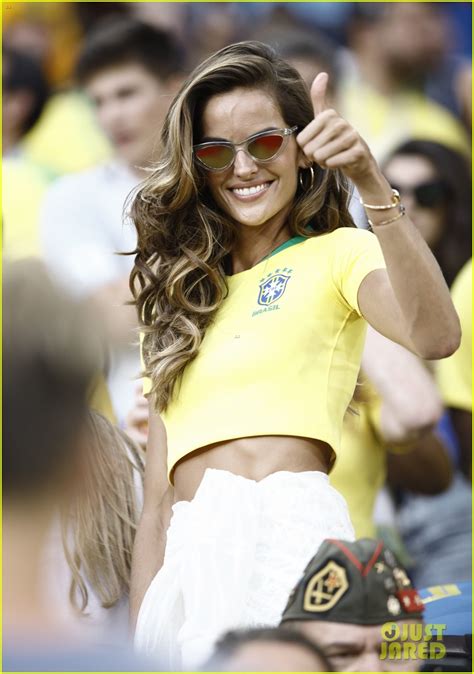 Izabel Goulart Cheers On Brazil At Fifa World Cup 2018 Photo 4108489