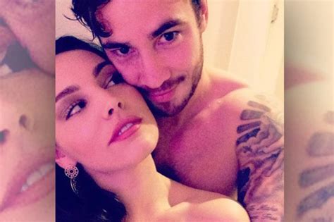 A Seemingly Naked Kelly Brook And Danny Cipriani Cuddle Up For Intimate Photo Mirror Online